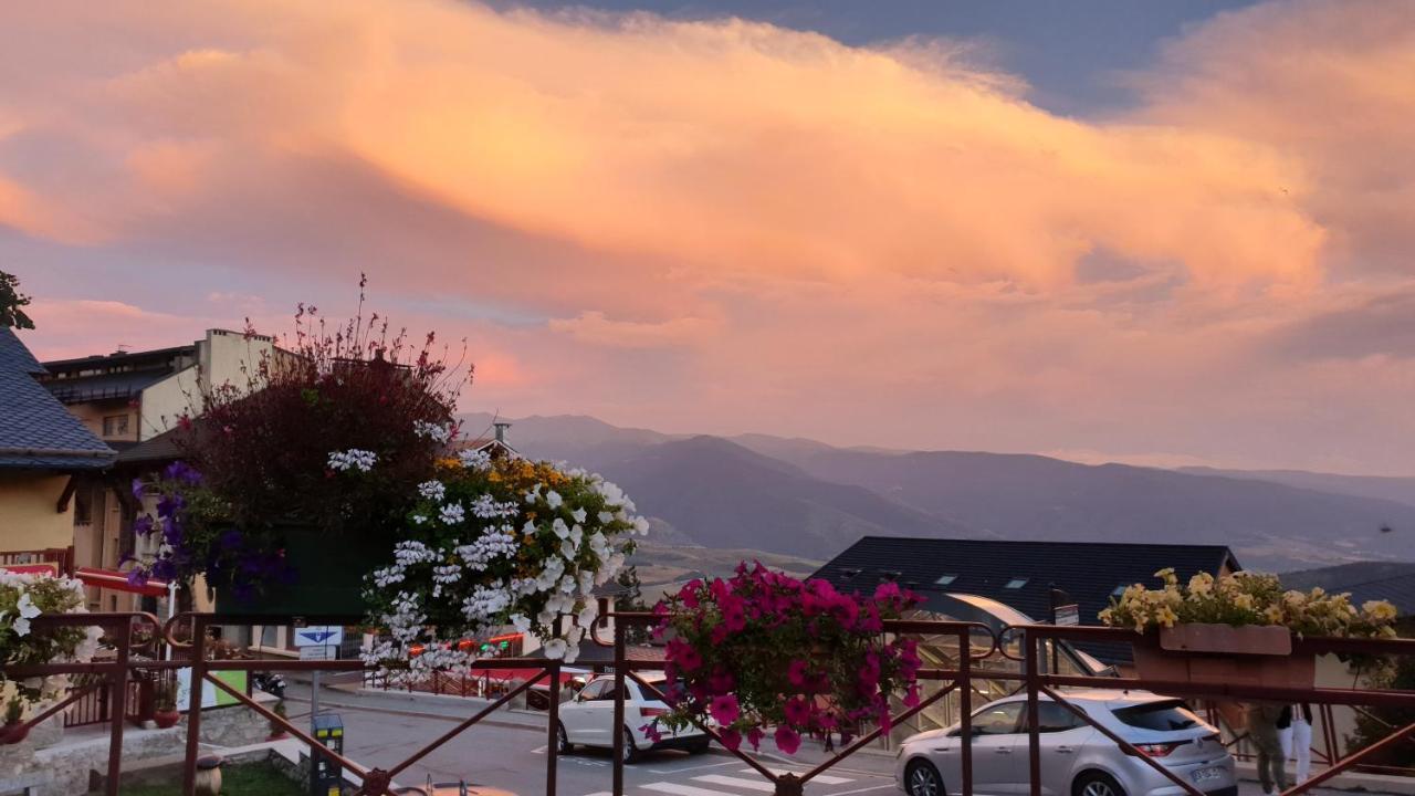 Apt Cosy, 4 Pers, Plein Centre Ville, Parking Offert Font-Romeu-Odeillo-Via Bagian luar foto
