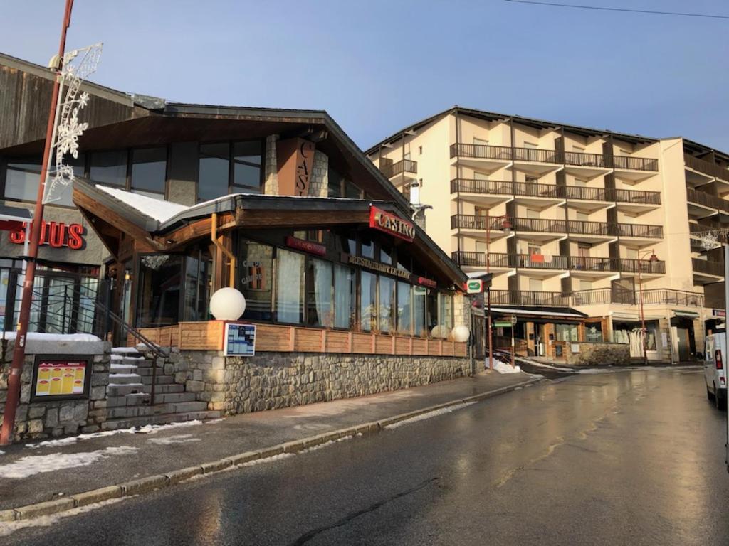 Apt Cosy, 4 Pers, Plein Centre Ville, Parking Offert Font-Romeu-Odeillo-Via Bagian luar foto